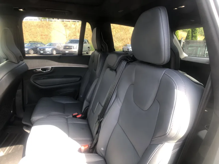 2024 Volvo XC90 Ultimate photo 1