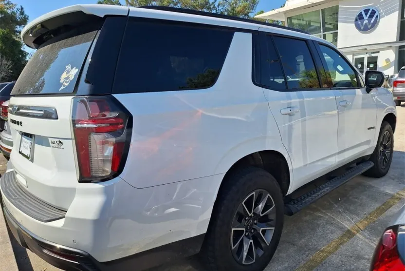 2021 Chevrolet Tahoe Z71 photo 1