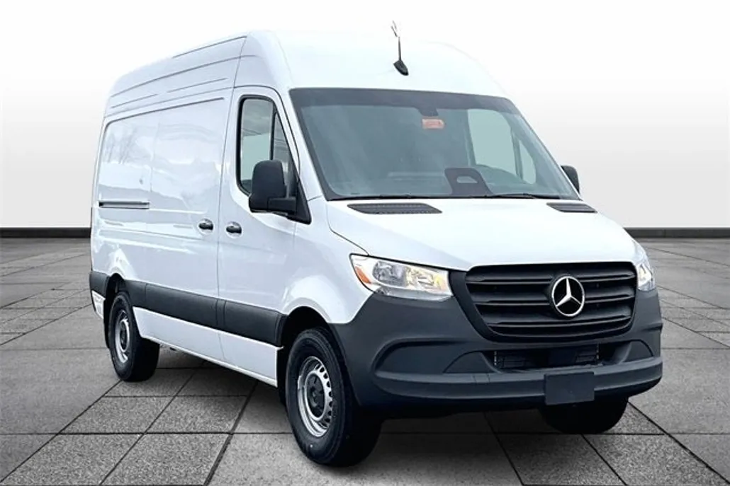 2025 Mercedes Benz Sprinter 2500 144 WB photo 1