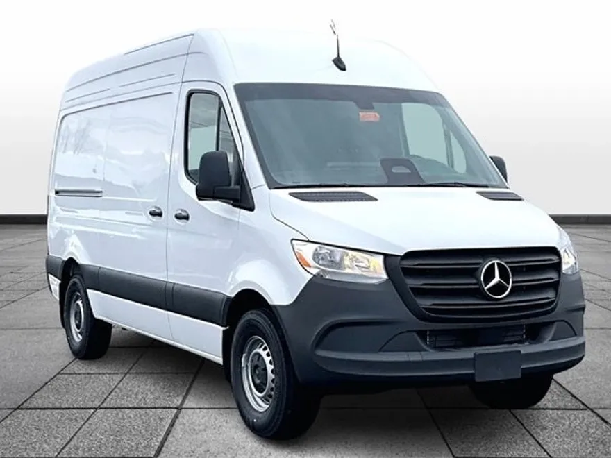 2025 Mercedes Benz Sprinter 2500 144 WB photo 1