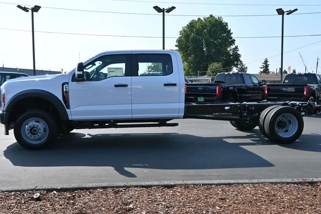 2026 Ford F-550 XL photo 1