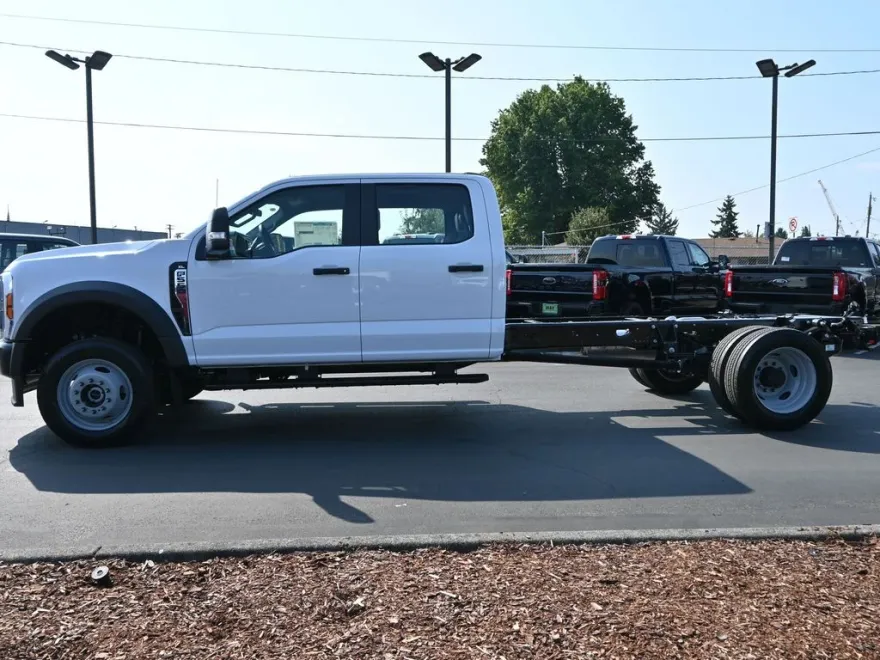 2026 Ford F-550 XL photo 1