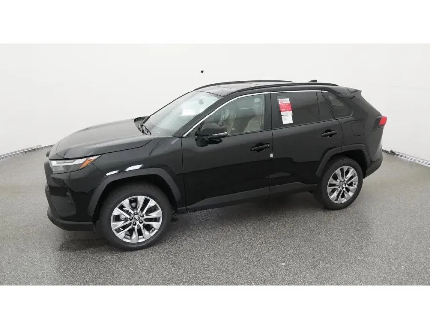 2025 Toyota RAV4 XLE Premium photo 1