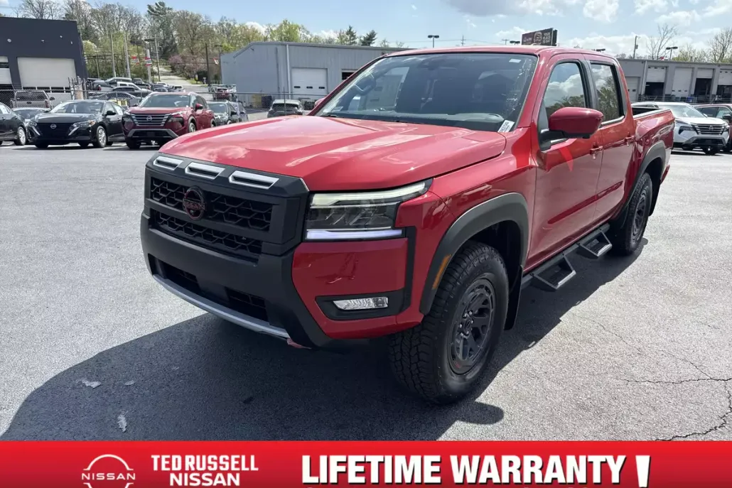 2025 Nissan Frontier PRO-4X photo 1