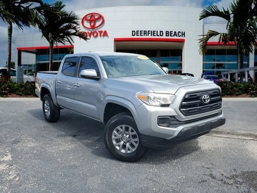 2016 Toyota Tacoma SR photo 1