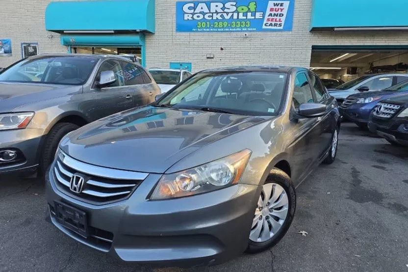 2011 Honda Accord LX photo 1