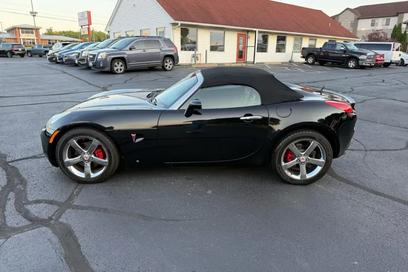 2007 Pontiac Solstice photo 1