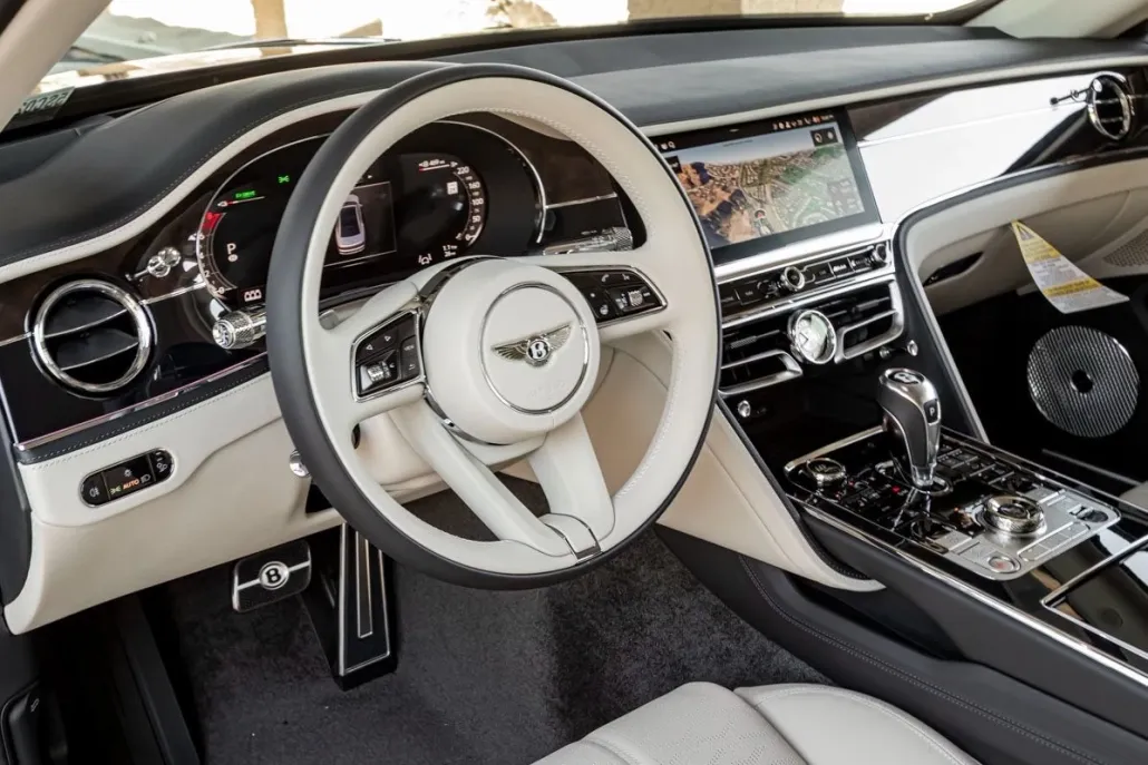 2025 Bentley Flying Spur Speed photo 1