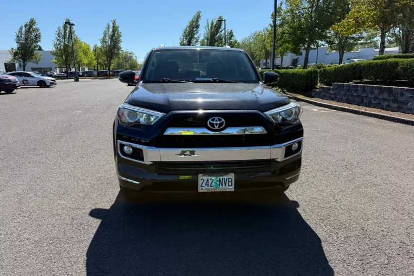 2018 Toyota 4Runner Limited photo 1