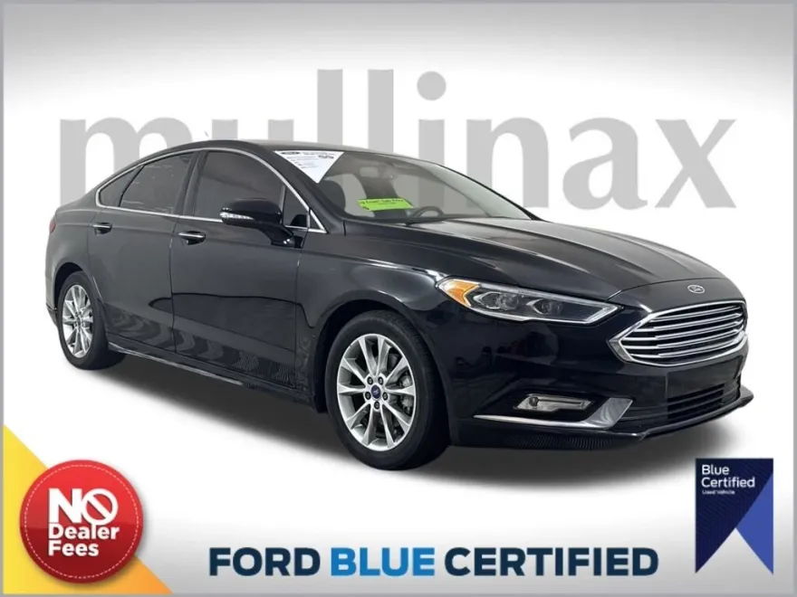 2017 Ford Fusion SE photo 1