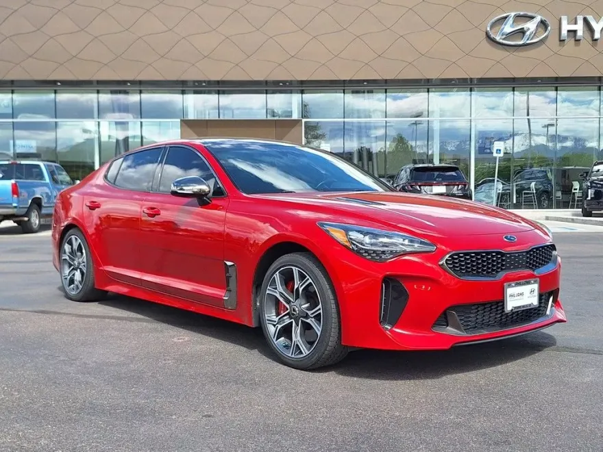 2018 Kia Stinger GT2 photo 1