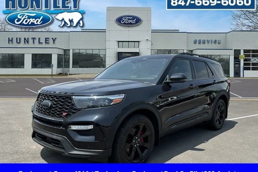 2022 Ford Explorer ST photo 1