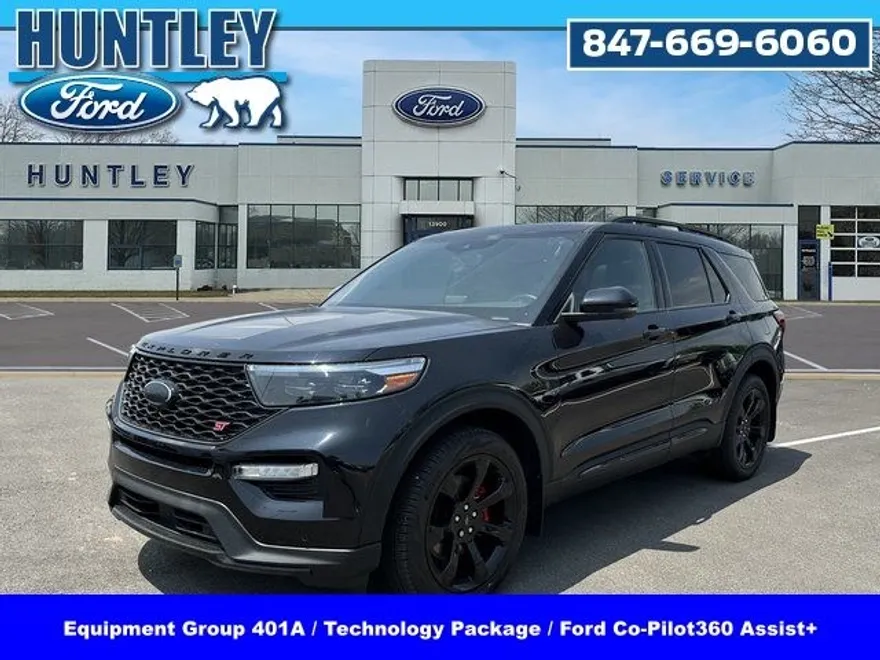 2022 Ford Explorer ST photo 1