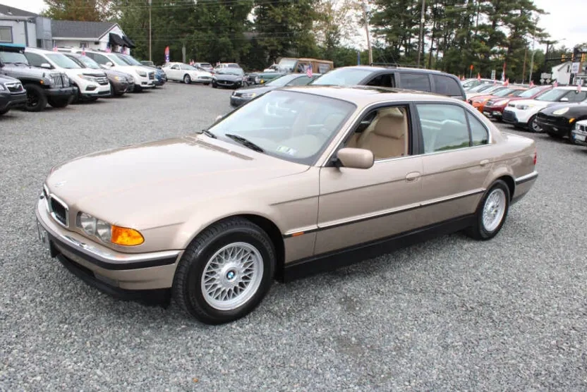 2000 Bmw 740iL 7-Series photo 1