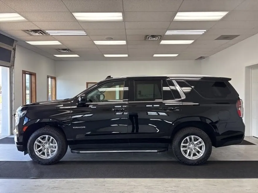 2023 Chevrolet Tahoe LT photo 1