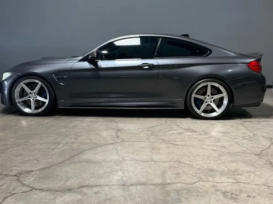 2016 Bmw M4 Coupe photo 1