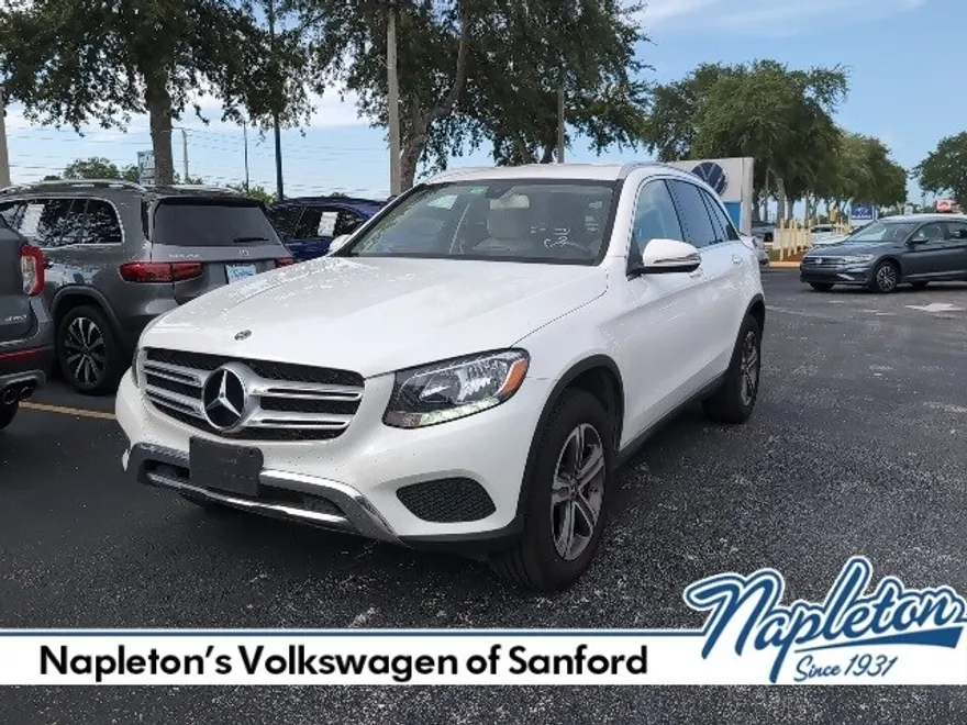 2019 Mercedes Benz GLC 300 photo 1