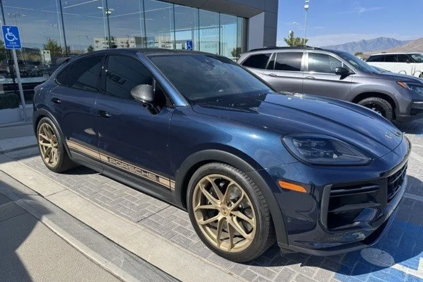 2024 Porsche Cayenne Turbo GT photo 1