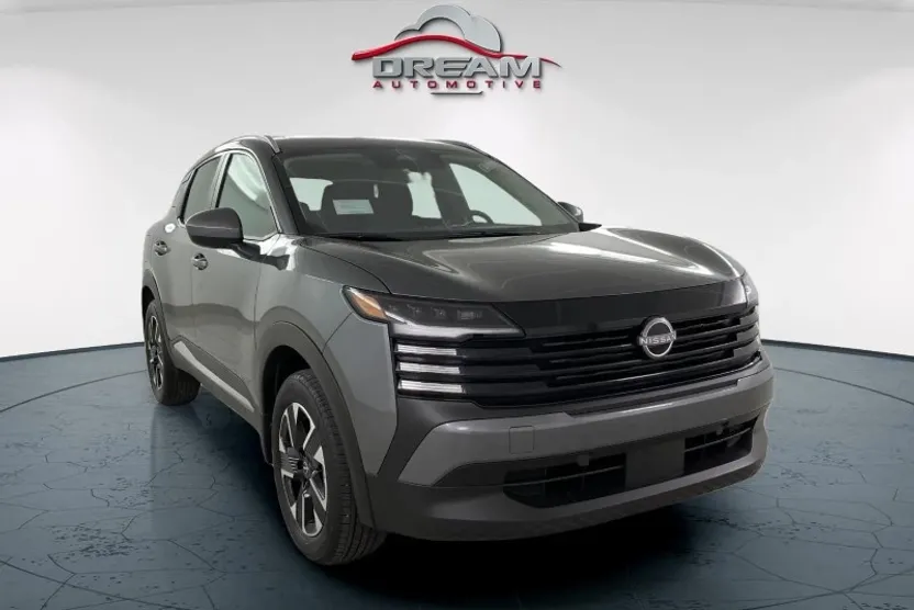 2025 Nissan Kicks SV photo 1