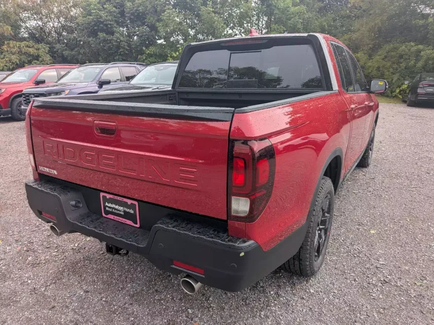 2025 Honda Ridgeline Black Edition photo 1