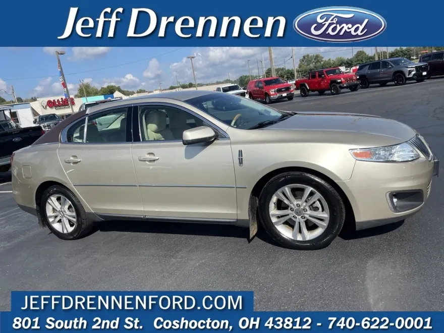 2011 Lincoln MKS Base photo 1