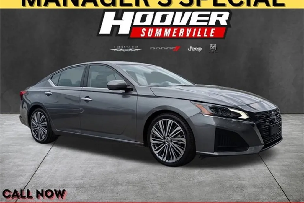 2023 Nissan Altima 2.5 SL photo 1