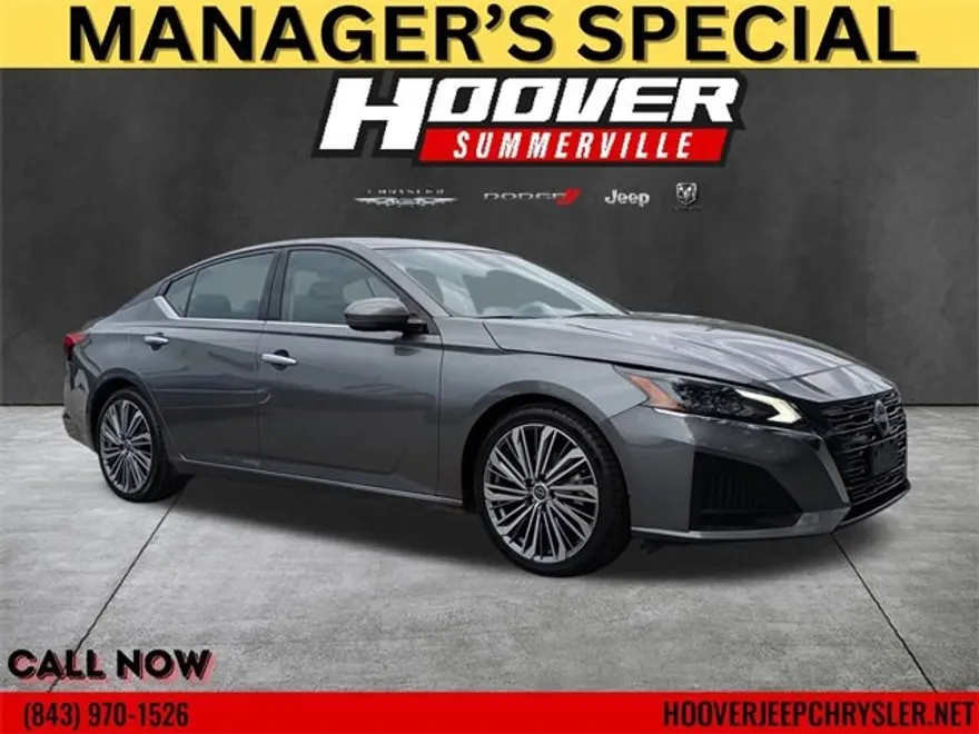 2023 Nissan Altima 2.5 SL photo 1