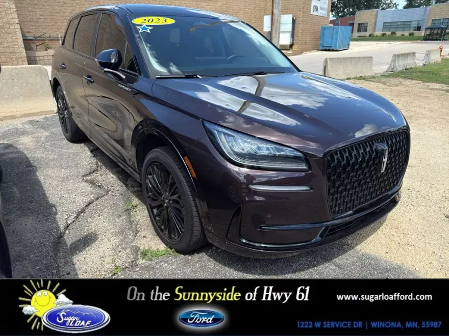 2023 Lincoln Corsair Standard photo 1