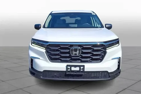 2023 Honda Pilot LX photo 3