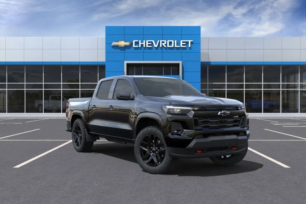 2025 Chevrolet Colorado Z71 photo 1