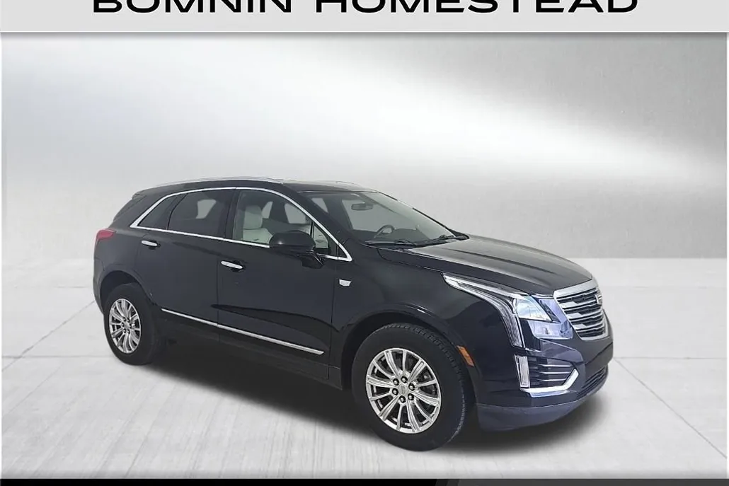 2017 Cadillac XT5 Base photo 1