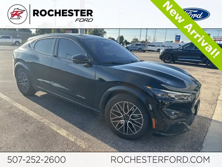 2024 Ford Mustang Mach-E Premium photo 1