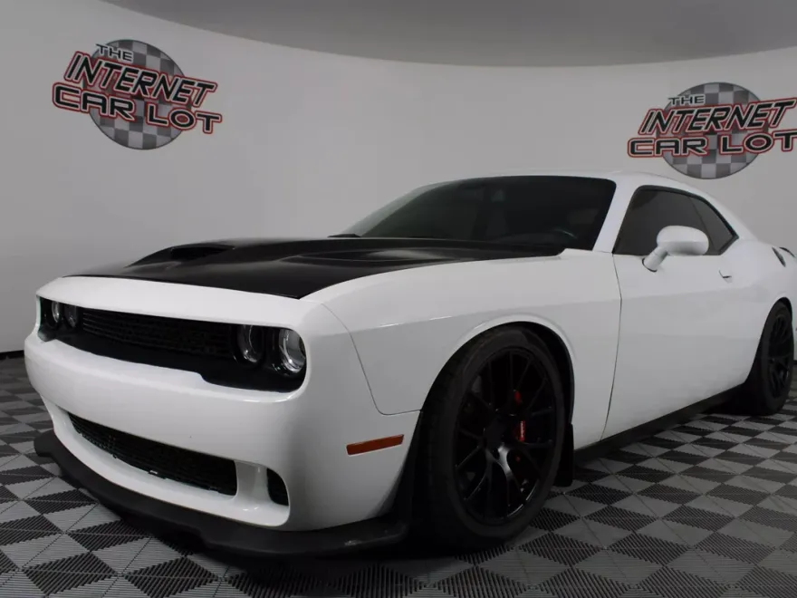 2017 Dodge Challenger SRT8 Hellcat photo 3