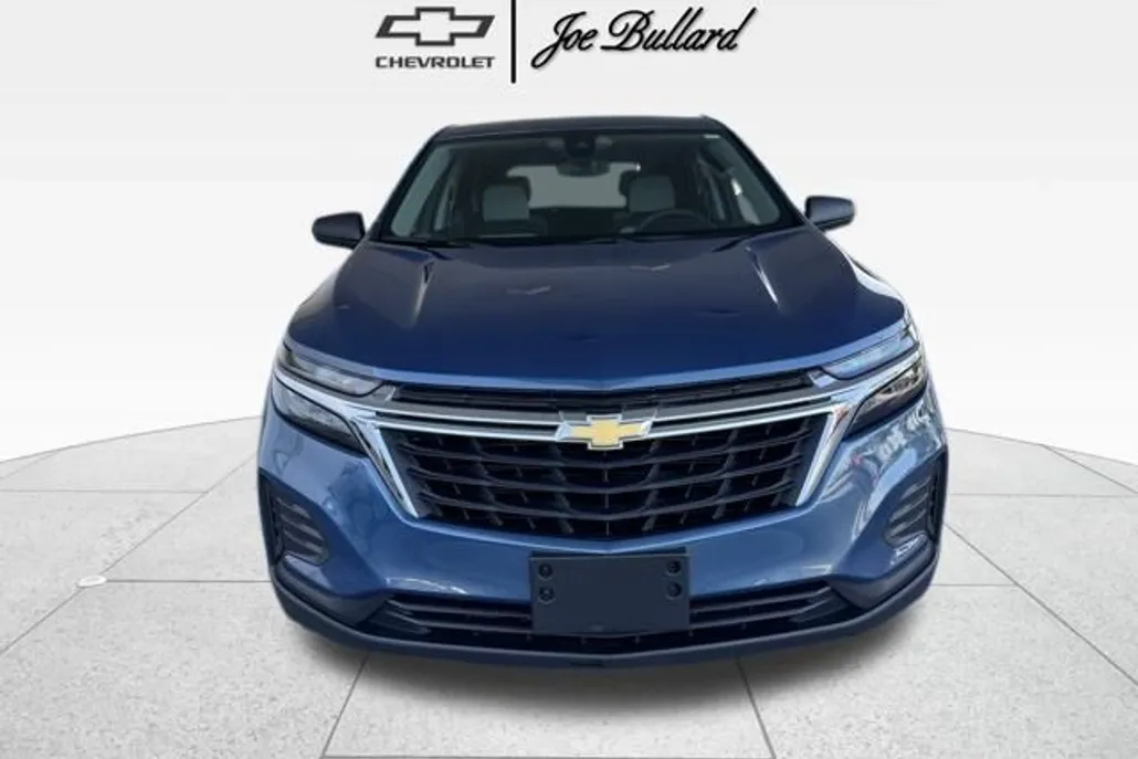 2024 Chevrolet Equinox LS photo 1