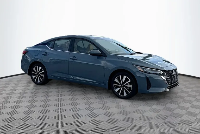 2025 Nissan Sentra SV photo 1