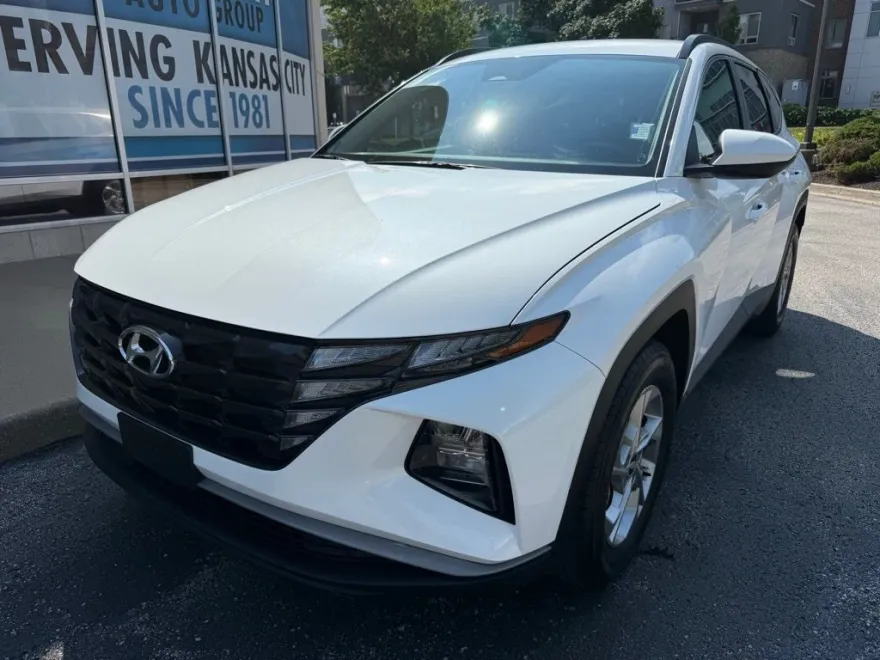 2024 Hyundai Tucson SEL photo 1