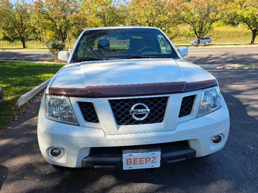 2012 Nissan Frontier photo 1