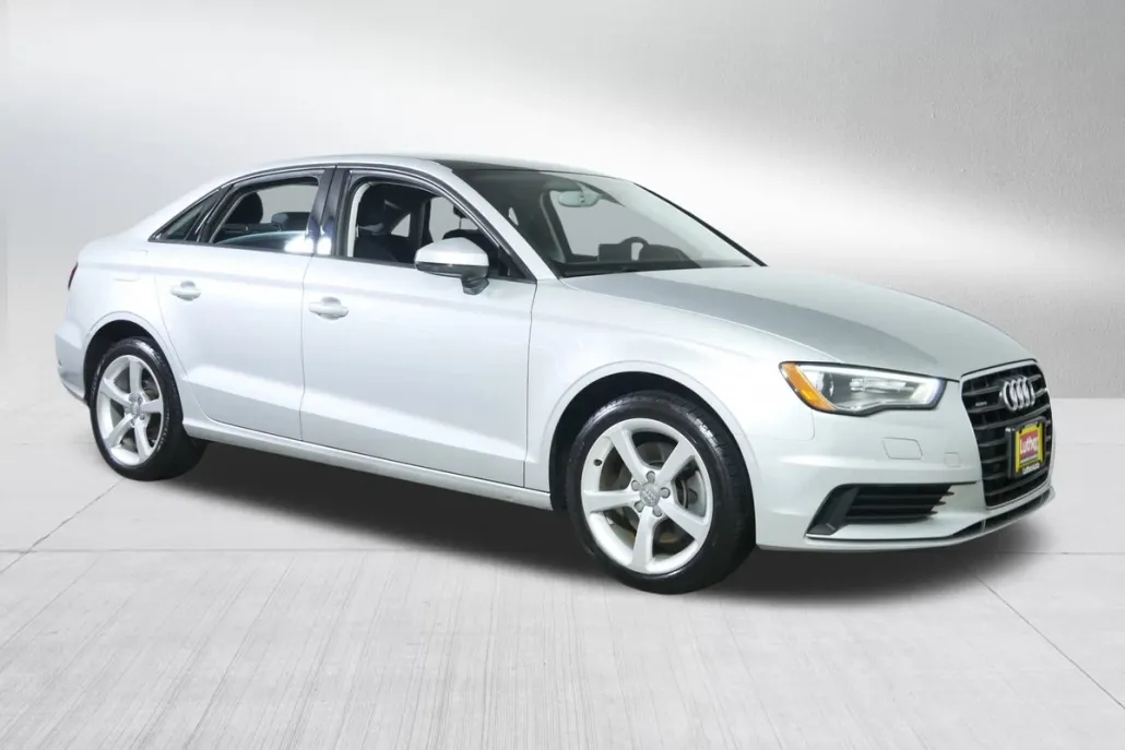 2015 Audi A3 2.0T Premium photo 1