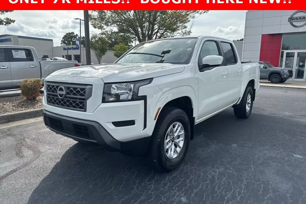 2024 Nissan Frontier SV photo 1