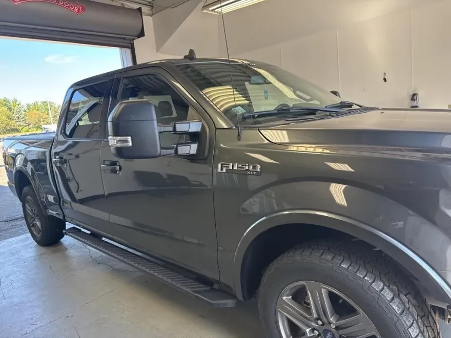 2020 Ford F-150 XLT photo 1