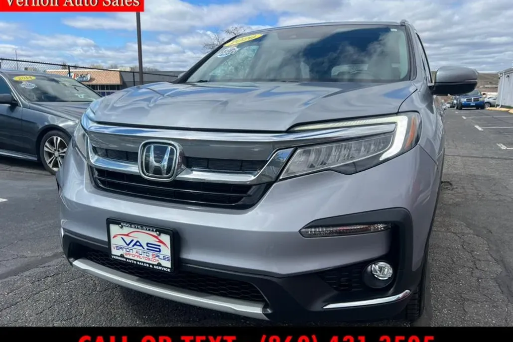 2020 Honda Pilot Touring photo 1