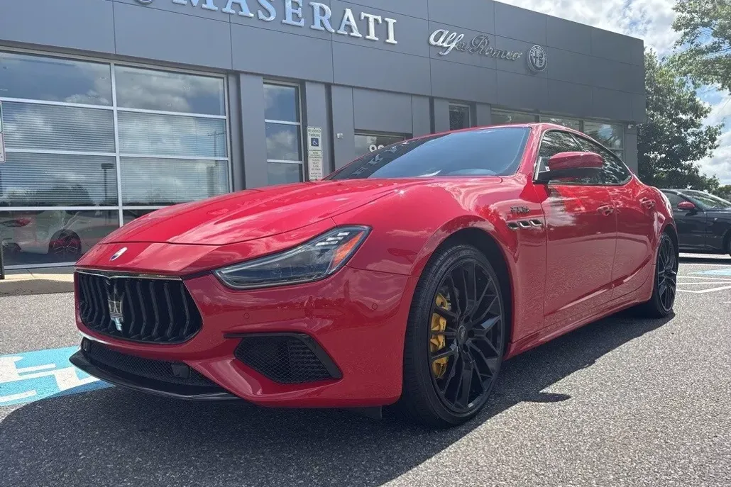 2022 Maserati Ghibli GT photo 1