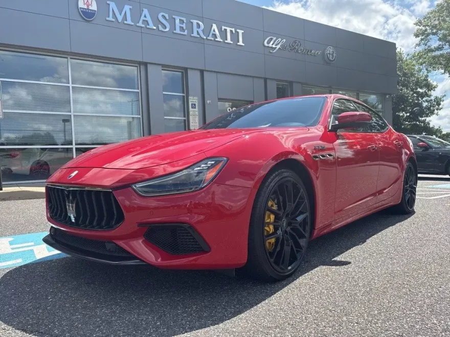 2022 Maserati Ghibli GT photo 1