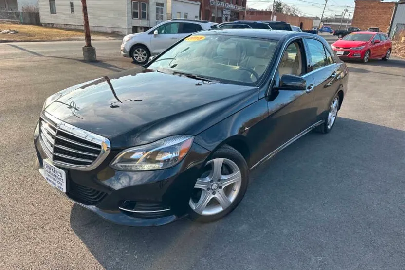 2015 Mercedes Benz E 350 4MATIC photo 1