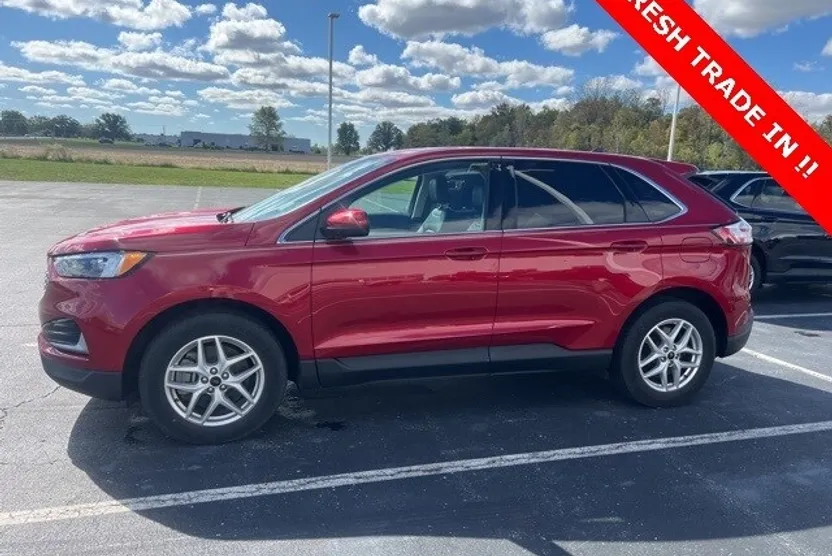 2023 Ford Edge SEL photo 1