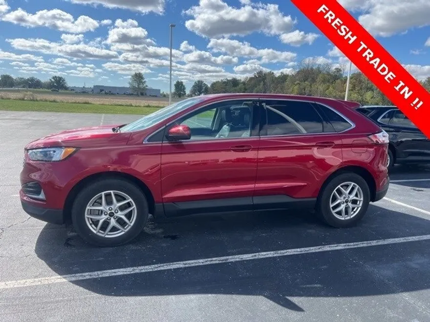 2023 Ford Edge SEL photo 1