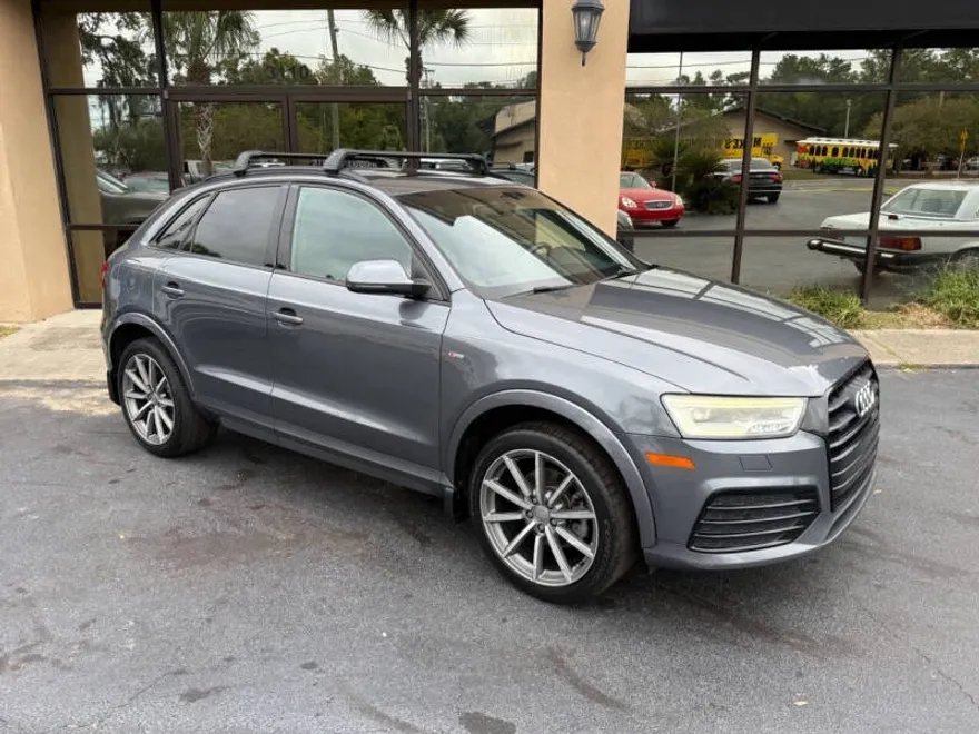2017 Audi Q3 Prestige photo 1