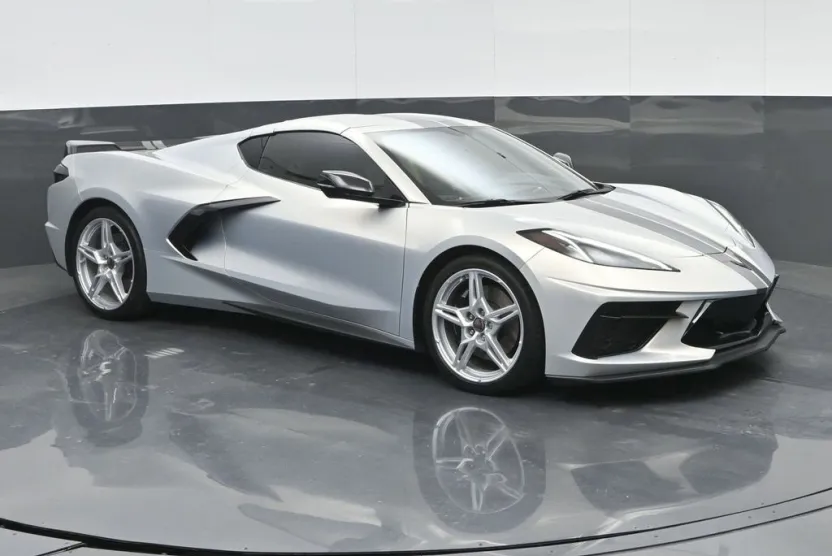 2023 Chevrolet Corvette Stingray 2LT photo 1