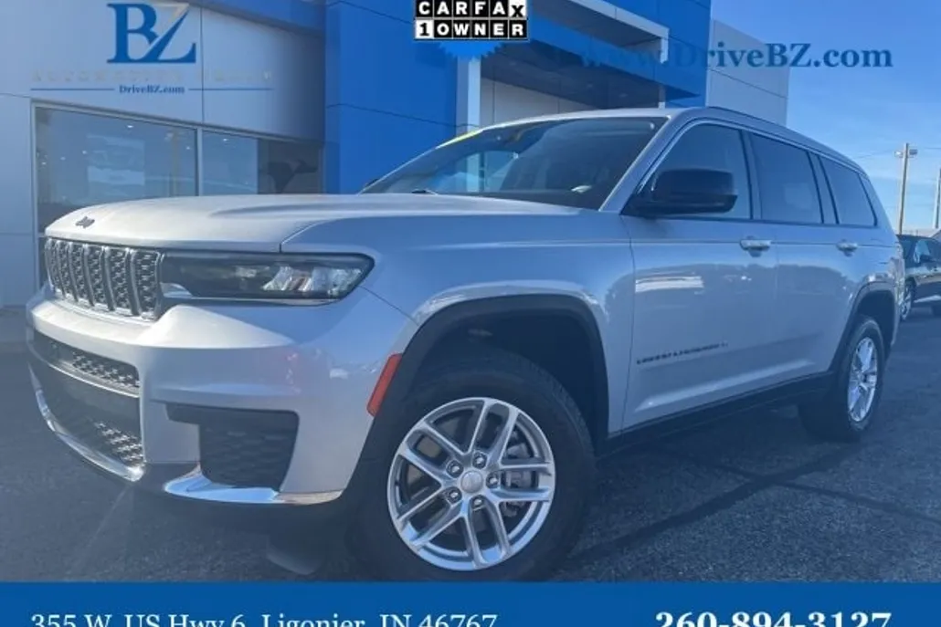 2022 Jeep Grand Cherokee Laredo photo 1