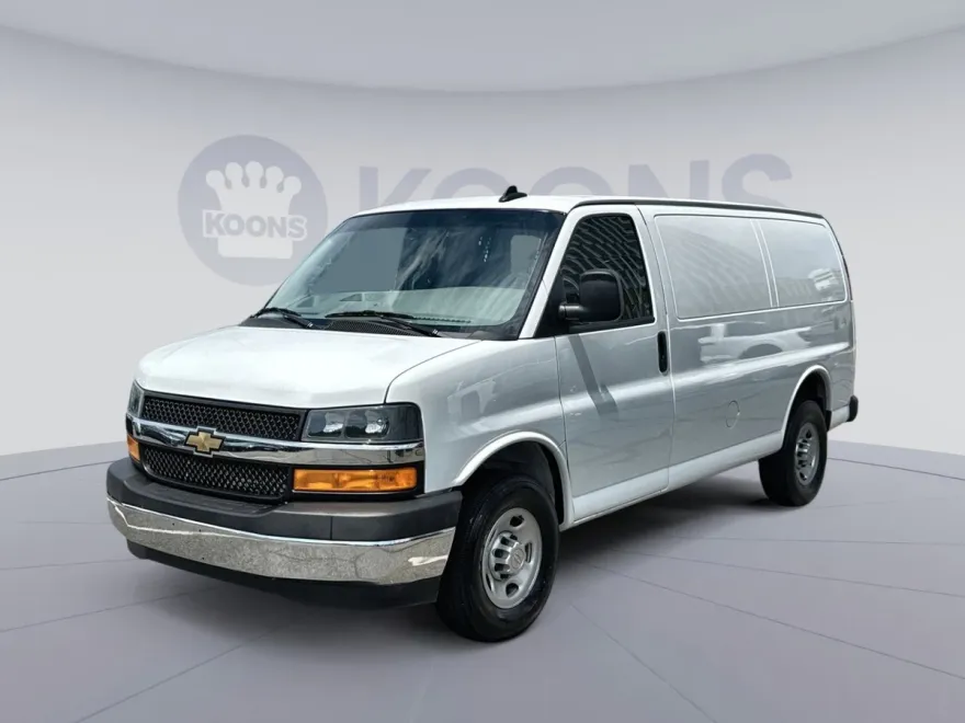 2024 Chevrolet Express Cargo 2500 photo 1